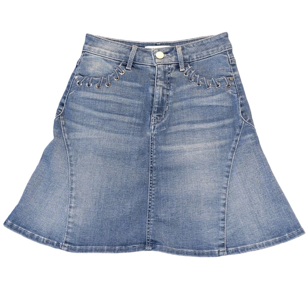 GUESS women's high-rise flared denim jean skirt, size xs.